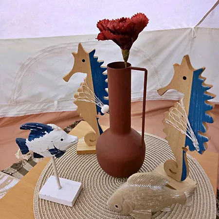 Nalu Glamp Campo de lujo Darłowo