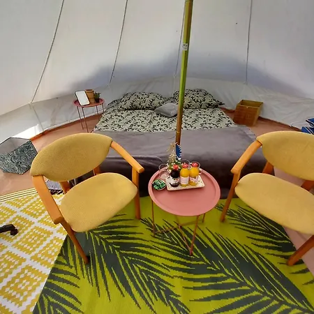 Campo de lujo Nalu Glamp *